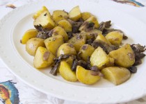 Perfectly Roasted Mushrooms & Potatoes